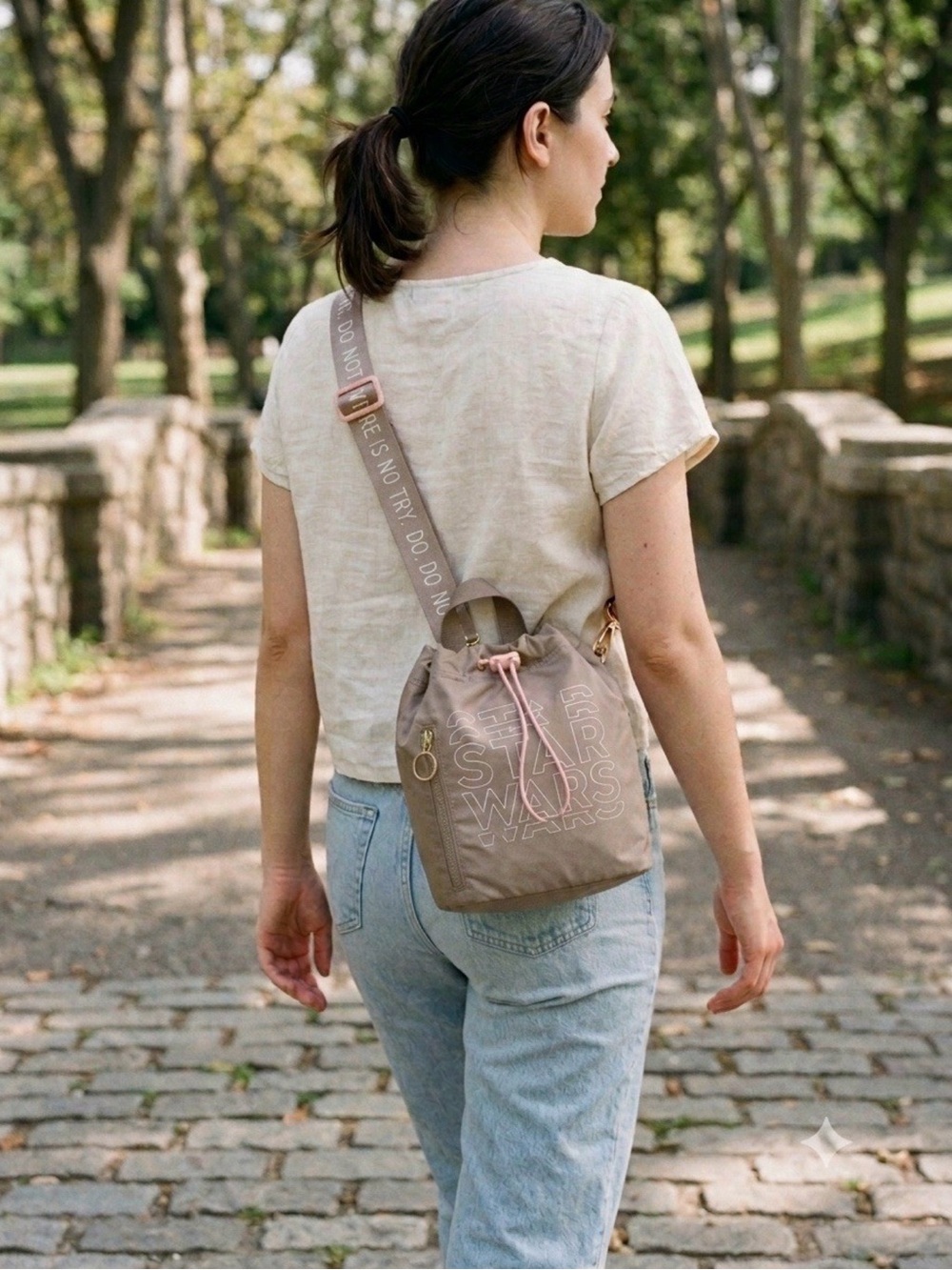 Star Wars Beige Drawstring Crossbody Bag with Pink Accents